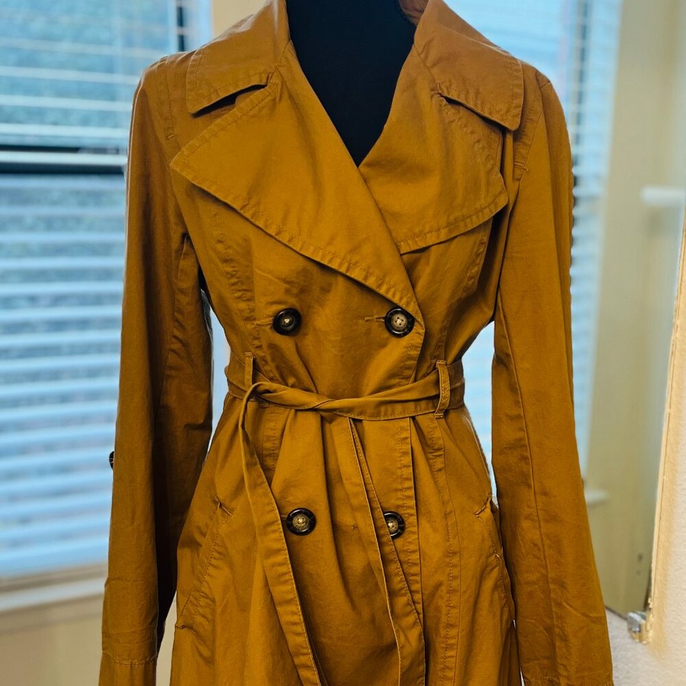 Old Navy Women's Tan Y2K Trench Coat Medium
